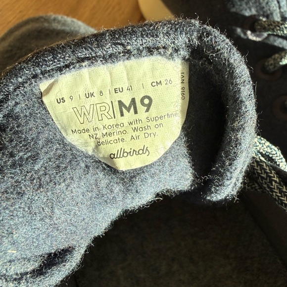Allbirds Men's Wool Runners - Navy / Cream - Size 9 - Picture 7 of 9